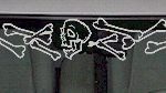 WSD200 Skull n Bones Accent Windshield Decal
